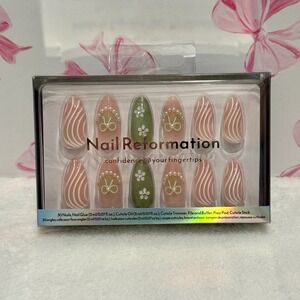 Nail Reformation Almond Press On Nails 30 Piece Set W Pink Green Floral